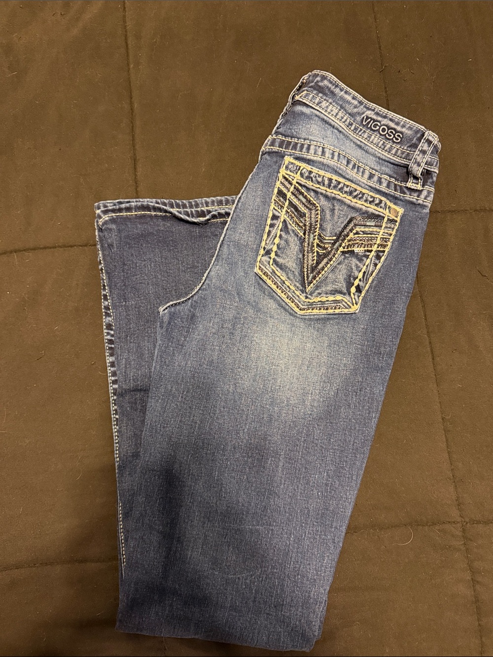 Vigoss Medium Blue Jeans with Contrasting Pocket Stitching